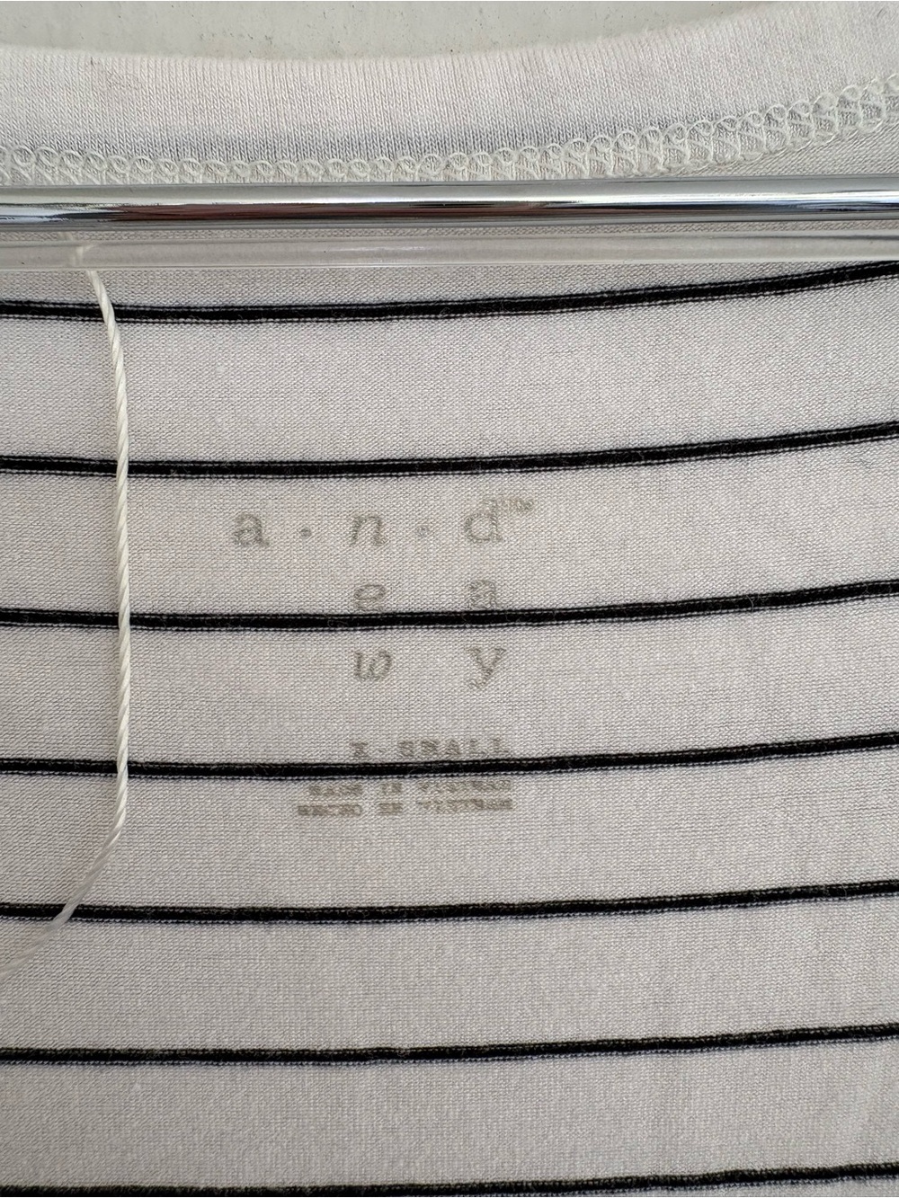 A New Day Striped White Tee XS Minimalist Casual Short Sleeve Scooped Neck - Picture 3 of 5